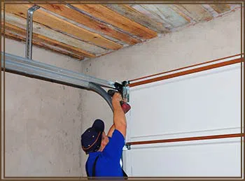 SOS Garage Door Service Louisville, KY 502-469-0004 - installation-cont-gr-02m